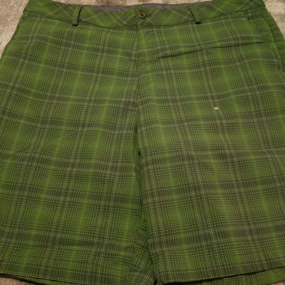 Under Armour Other - Under armour golf shorts Under Armour Other - Under armour golf shorts
